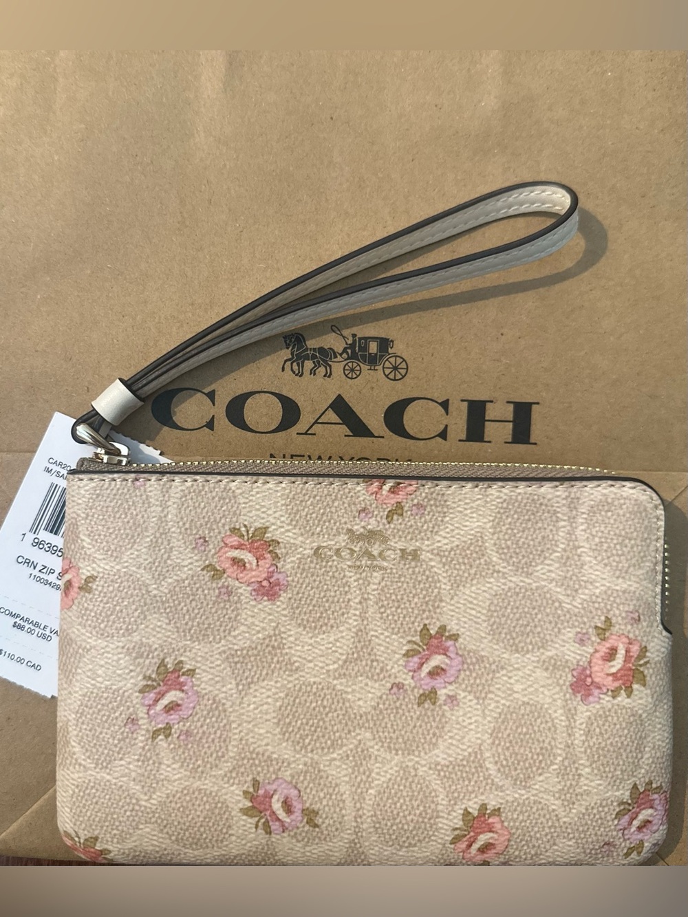 🍁COACH Wristlet Floral Signature Zip in Beige and Pink